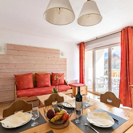 Les Pics D'aran 公寓 *